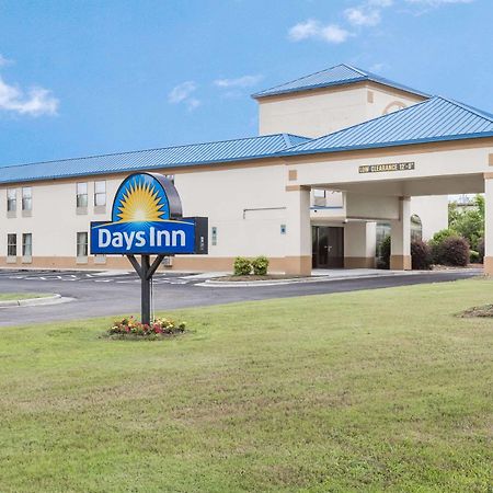 Days Inn By Wyndham Selma Esterno foto