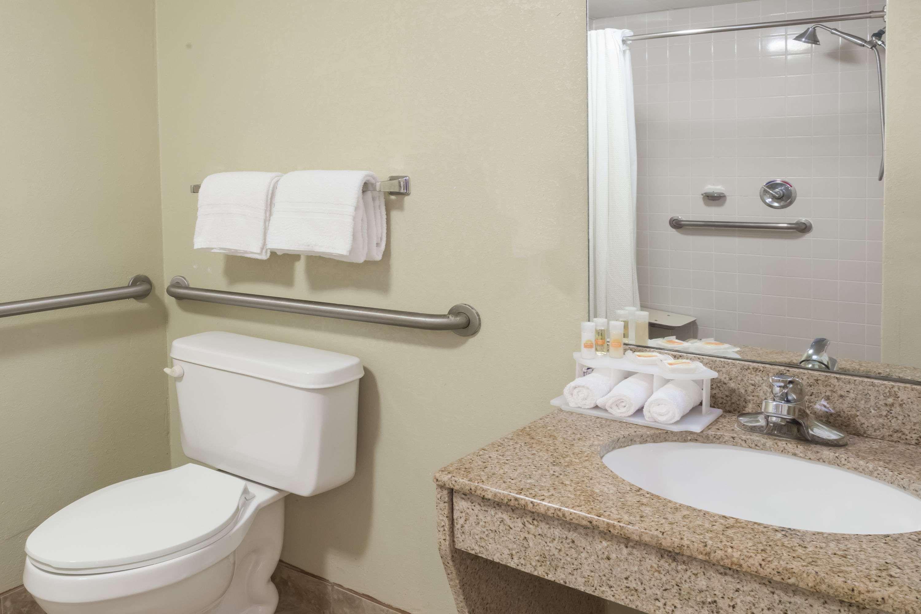 Days Inn By Wyndham Selma Esterno foto