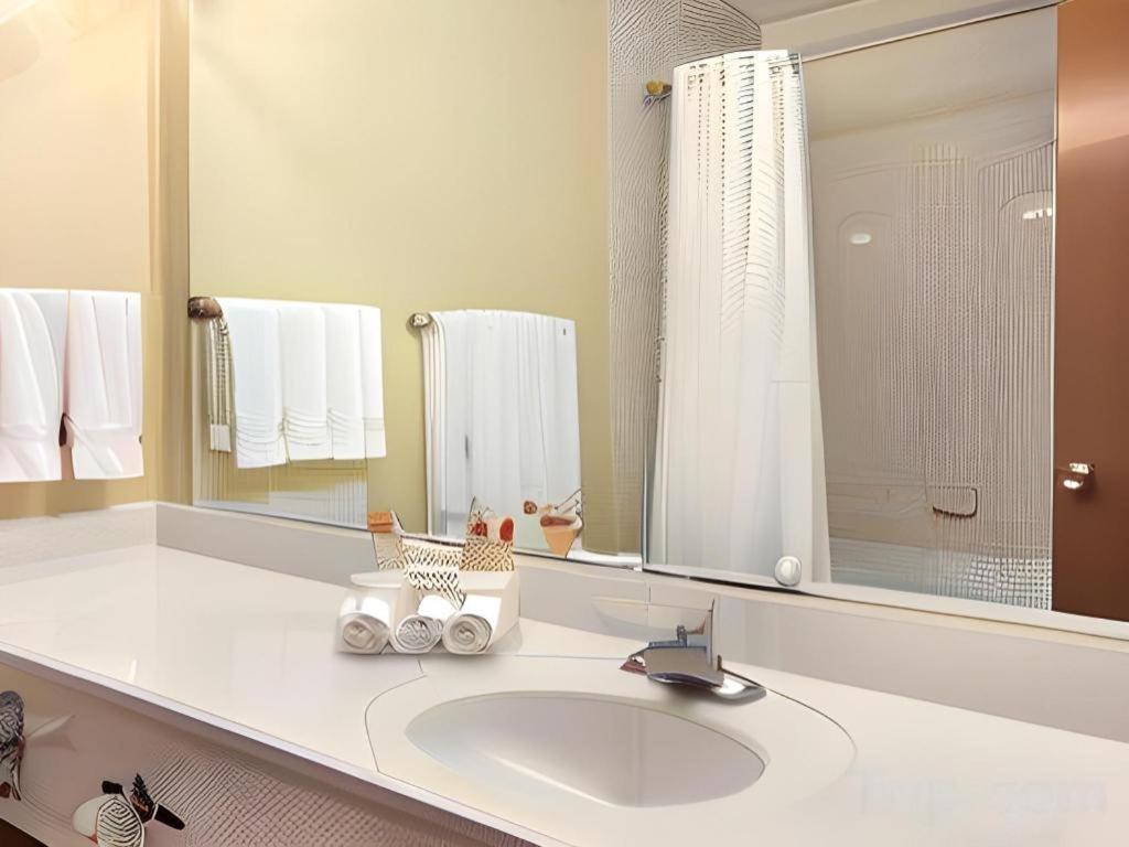 Days Inn By Wyndham Selma Esterno foto