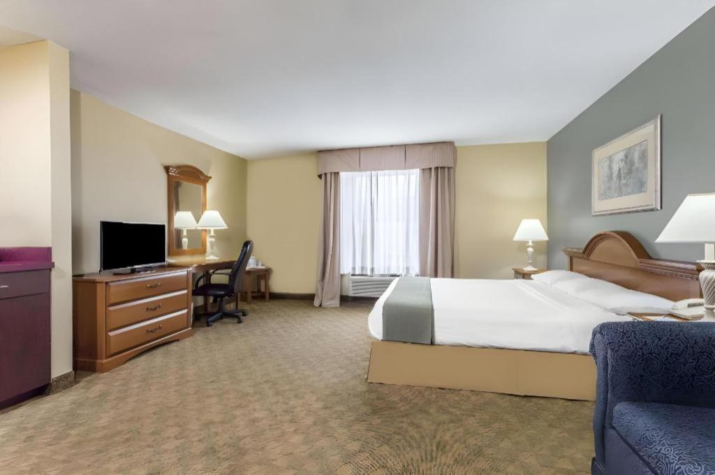 Days Inn By Wyndham Selma Esterno foto