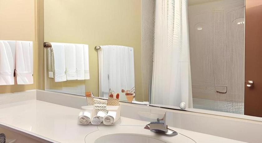 Days Inn By Wyndham Selma Esterno foto
